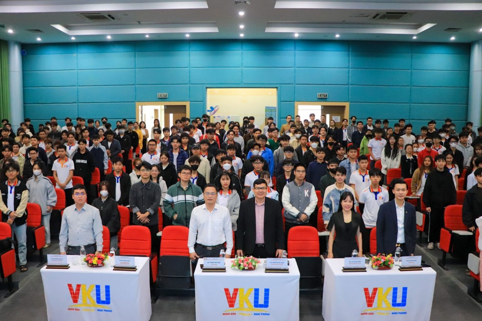 Unitour VKU Blockchain AI